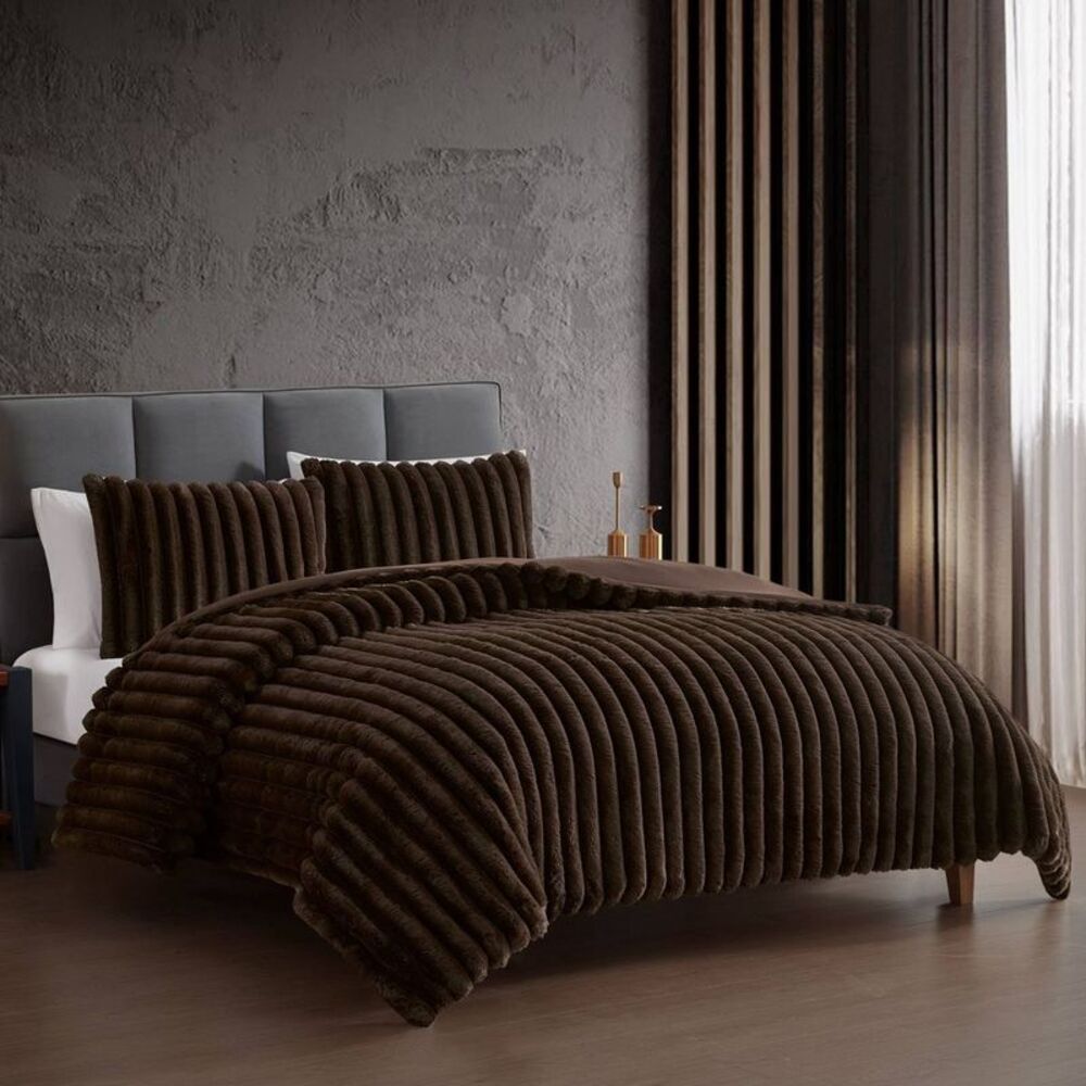 Hallmart Collectibles -  3pc Queen Comforter Set Brow Brown